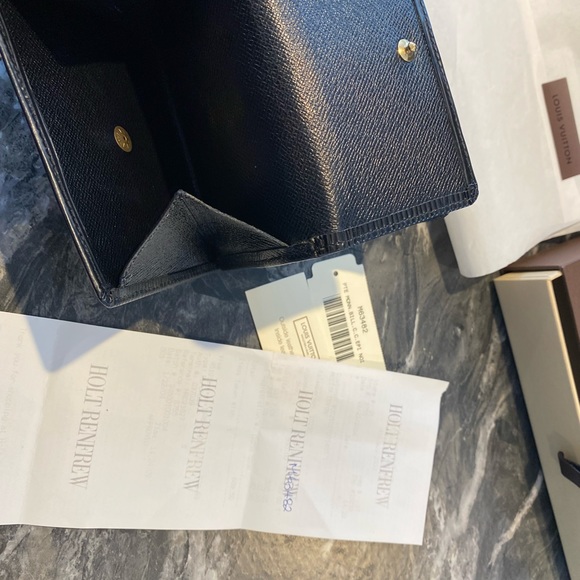 Louis Vuitton Epi wallet from 2004 - Picture 4 of 7